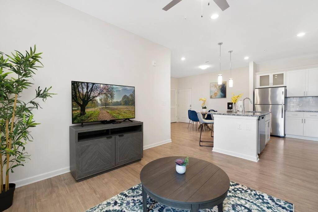 Stylish New Condo In Concord Exterior foto
